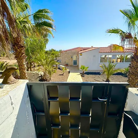 Las Rocas Con Piscina Privada De Piedra, Vista Mar, Jardines, Asadero Y Wifi Villa *