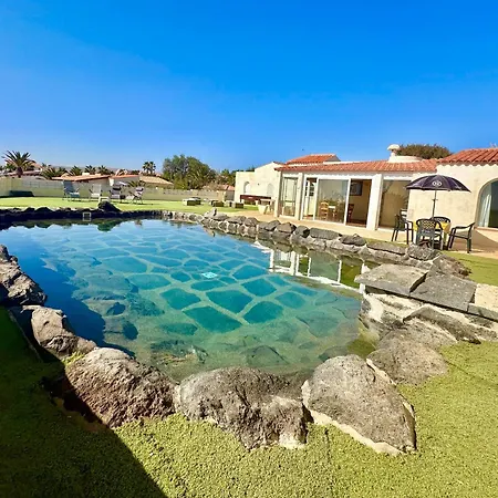 Las Rocas Con Piscina Privada De Piedra, Vista Mar, Jardines, Asadero Y Wifi Parque Holandes