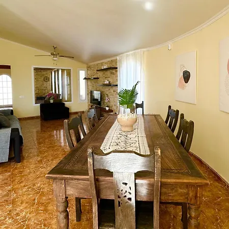 Las Rocas Con Piscina Privada De Piedra, Vista Mar, Jardines, Asadero Y Wifi * Parque Holandes